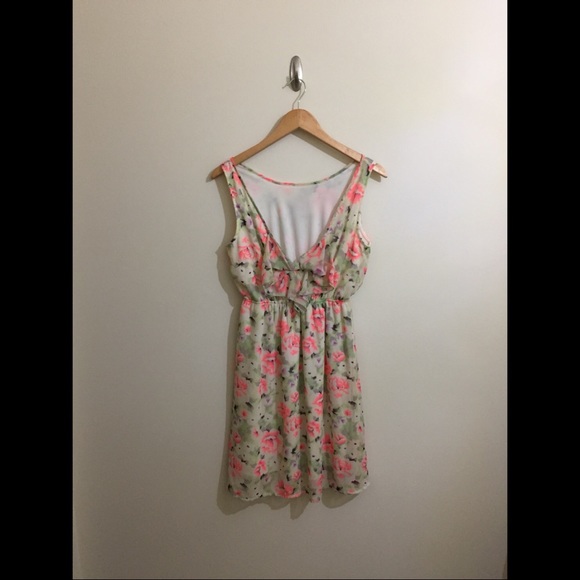 EUC ModCloth Floral Dress - Picture 2 of 3